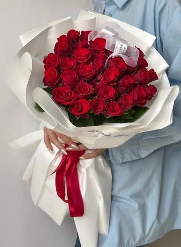  Букет из 35 кенийских красных роз от интернет-магазина цветов в 