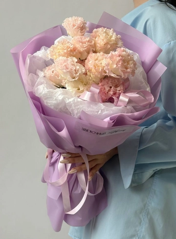 Букет с нежной розовой эустомой от интернет-магазина цветов в 