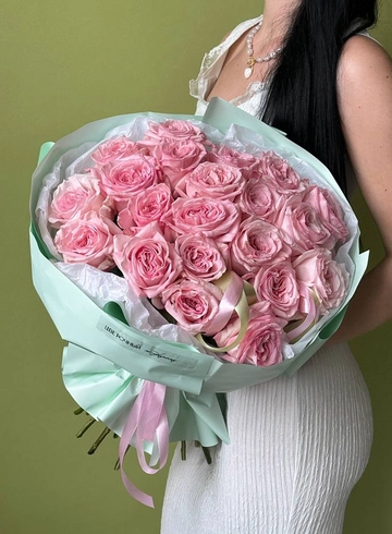 Букет &laquo;21 пионовидная роза PINK O"HARA&raquo; от интернет-магазина цветов в 