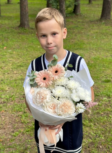 Букет «Школьный №3» от интернет-магазина цветов в 