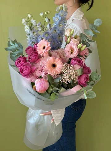 Букет «092» от интернет-магазина цветов в 