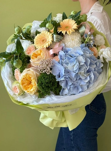 Букет &laquo;093&raquo; от интернет-магазина цветов в 