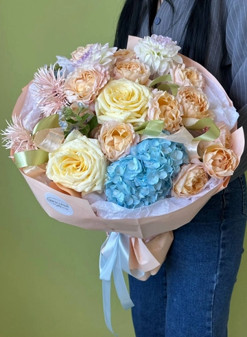 Букет &laquo;100&raquo; от интернет-магазина цветов в 