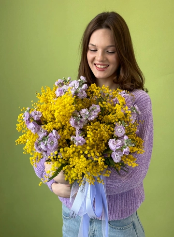 Букет &laquo;Корзина мимозы&raquo; от интернет-магазина цветов в 