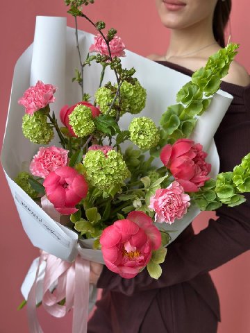 Букет &laquo;Пионы и диантусы&raquo; от интернет-магазина цветов в 