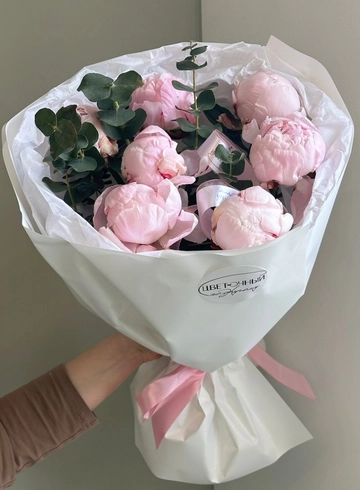 Букет «Пионовый презент» от интернет-магазина цветов в 