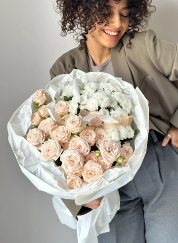 Букет  «Роза Бомбастик» от интернет-магазина цветов в 