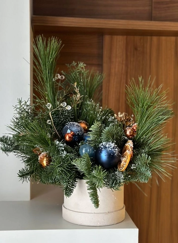 Новогодняя Композиция из коллекции  Баланс «Снежный мандарин» S от интернет-магазина цветов в 