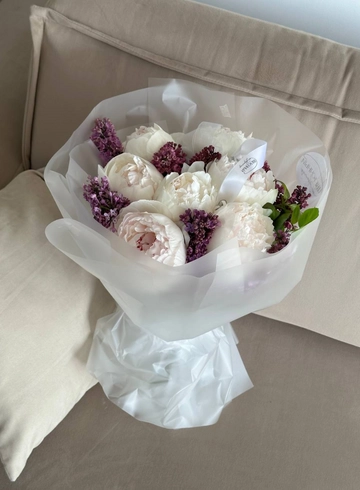 Букет « Хит мая» от интернет-магазина цветов в 