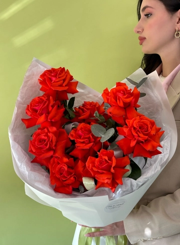 Букет «02» от интернет-магазина цветов в 