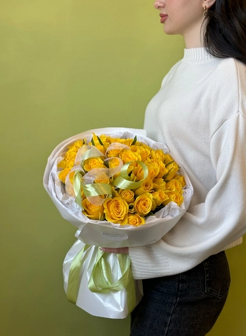 Букет «010» от интернет-магазина цветов в 