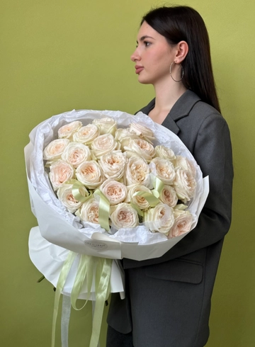 Букет «Ароматная Вайт о хара 25 шт» от интернет-магазина цветов в 