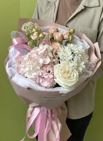 Букет «027» от интернет-магазина цветов в 