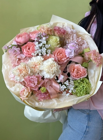 Букет «026» от интернет-магазина цветов в 