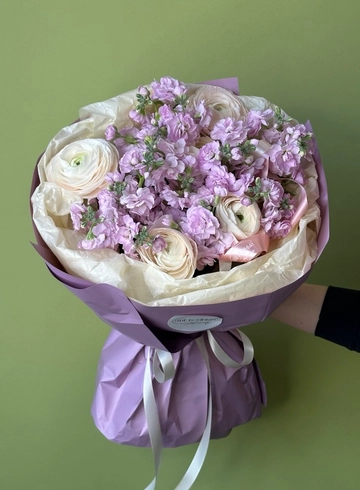 Букет «031» от интернет-магазина цветов в 