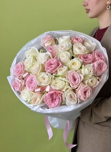 Букет «Микс роз WHITE O`HARA и PINK O`HARA» от интернет-магазина цветов в 