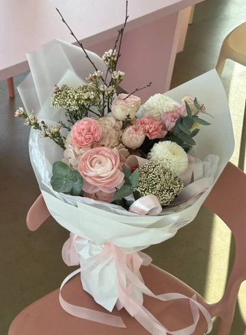 Букет «037» от интернет-магазина цветов в 