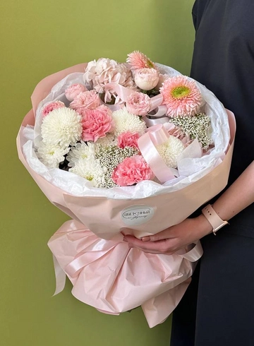 Букет «040» от интернет-магазина цветов в 