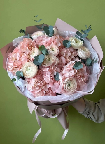 Букет «043» от интернет-магазина цветов в 