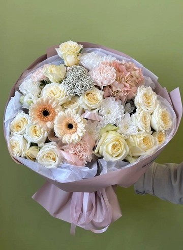 Букет «055» от интернет-магазина цветов в 