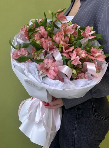 Букет &laquo;072&raquo; от интернет-магазина цветов в 