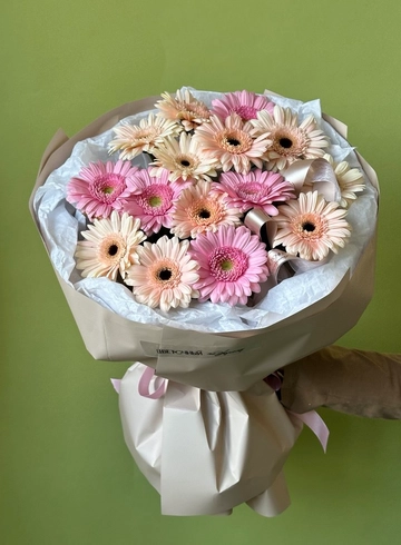 Букет «075» от интернет-магазина цветов в 