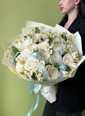 Букет «080» от интернет-магазина цветов в 