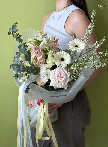 Букет «081» от интернет-магазина цветов в 